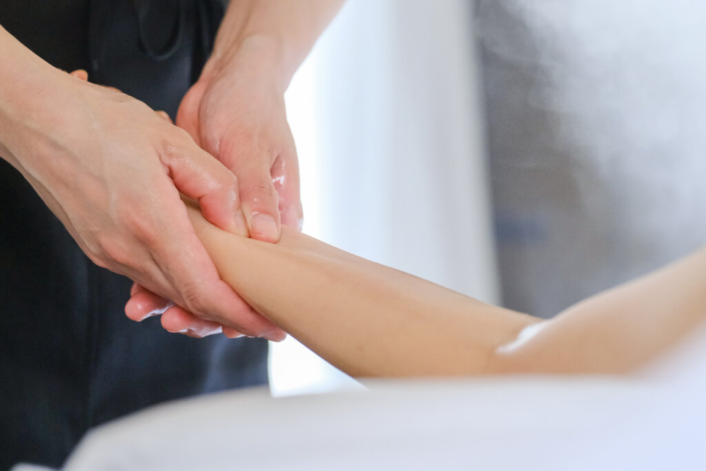 リラクゼーションサロン 　ハヌル 泡ほぐし