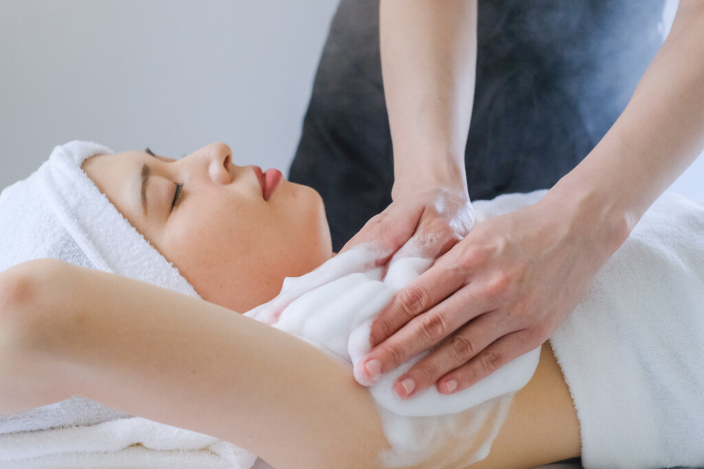 リラクゼーションサロン 　ハヌル 泡ほぐし